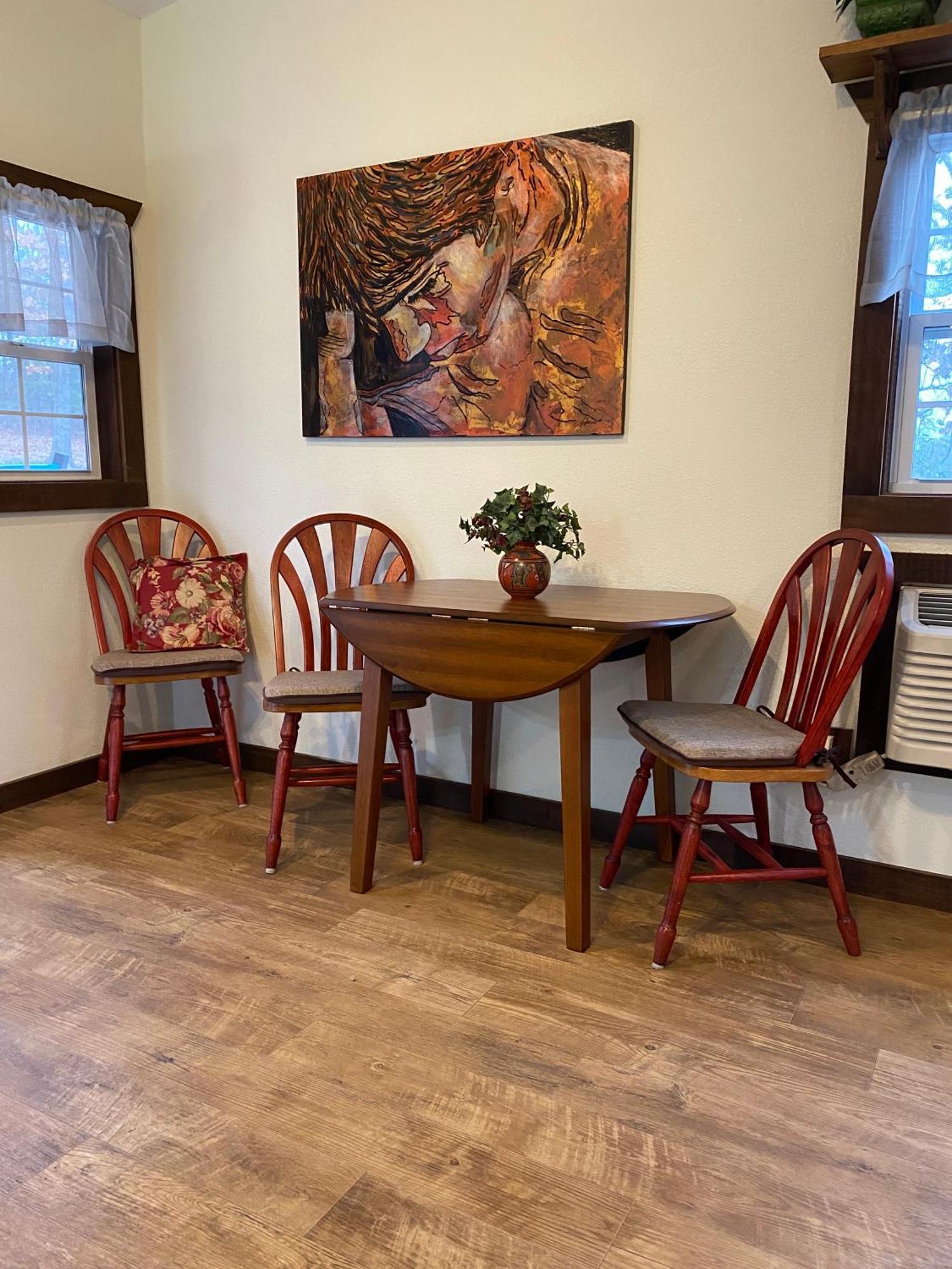 Dragonfly Meadows Guesthouse Stoutland Екстериор снимка